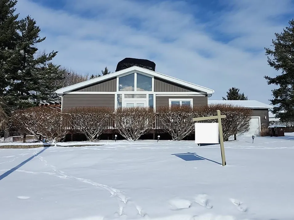 6302 Larocque Cir Lansing, MI 48917, Eaton County