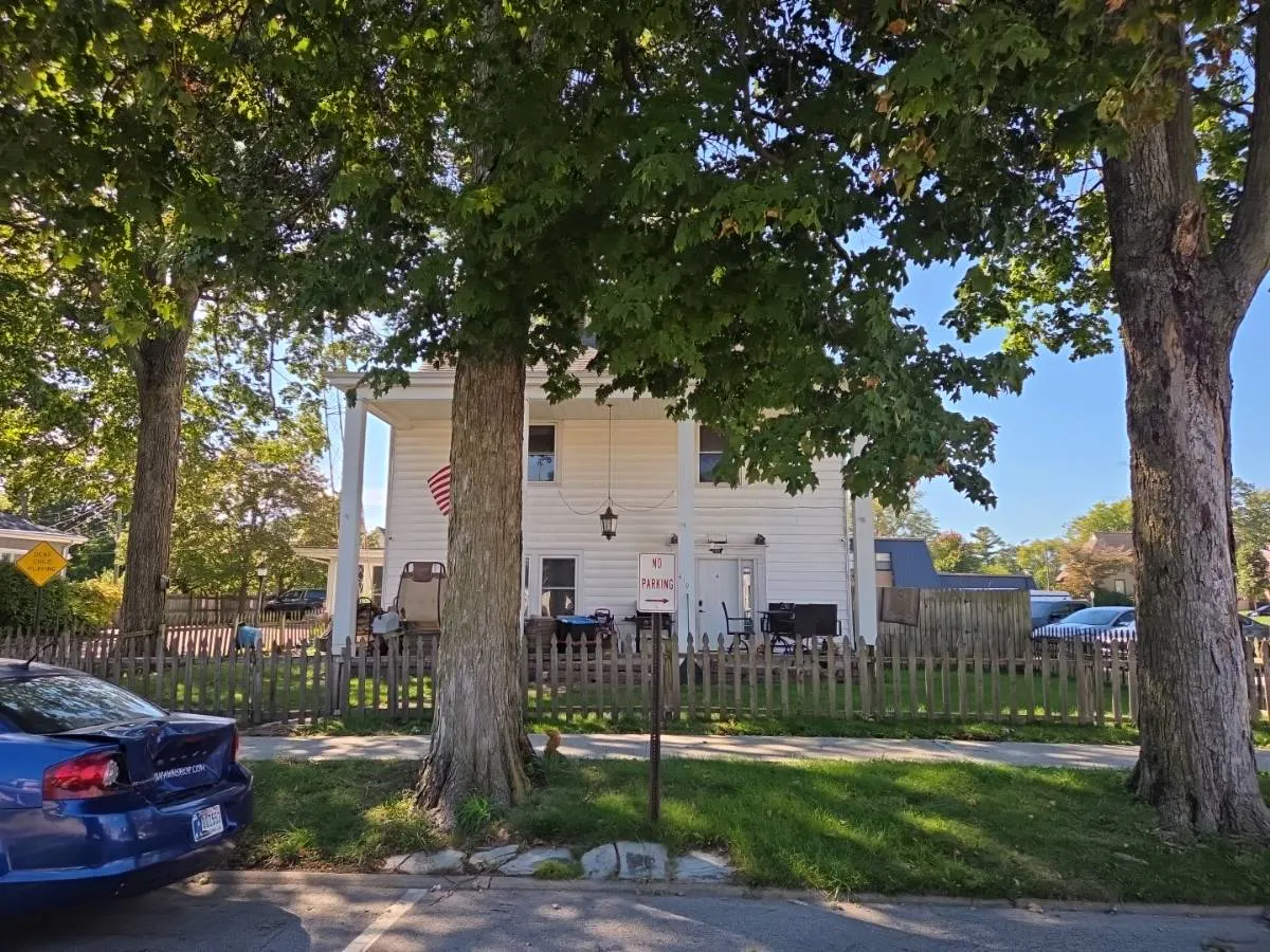 Center St, Plymouth, IN 46563