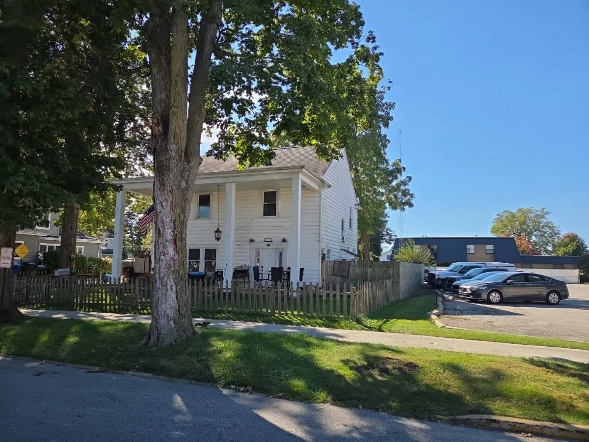 Center St, Plymouth, IN 46563 #1