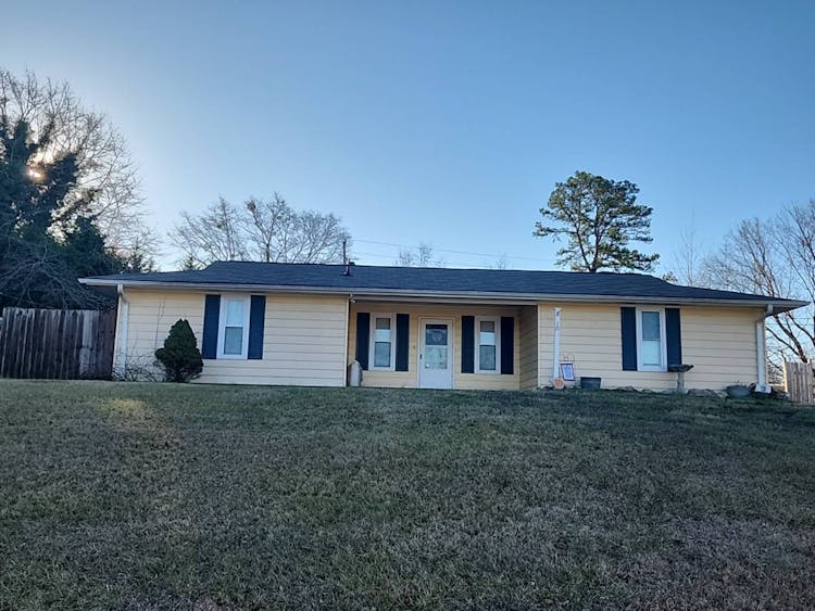 18 Rawood Dr Travelers Rest, SC 29690, Greenville County