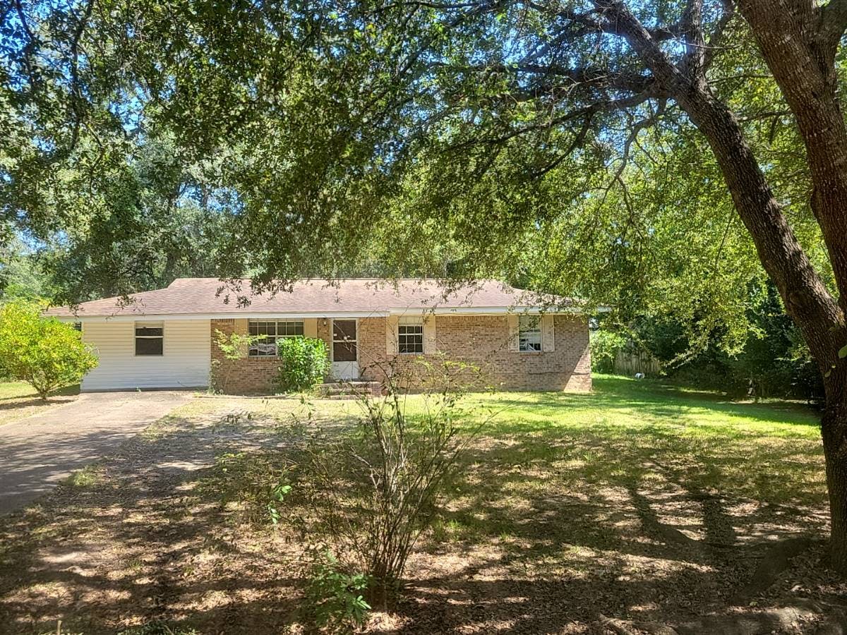 1012 Creswell St, Bonifay, FL, 32425, USA