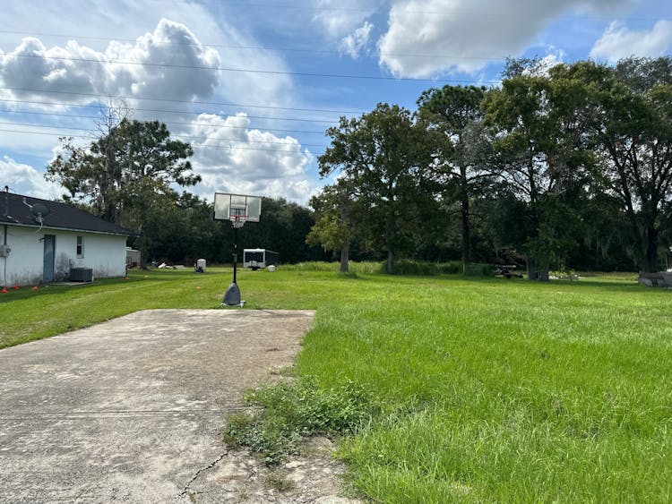 26 Pine Run Ocala, FL 34472, Marion County