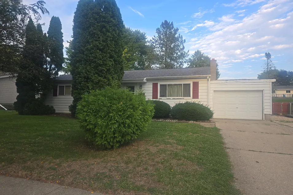1813 Sun Valley Dr Beloit, WI 53511, Rock County
