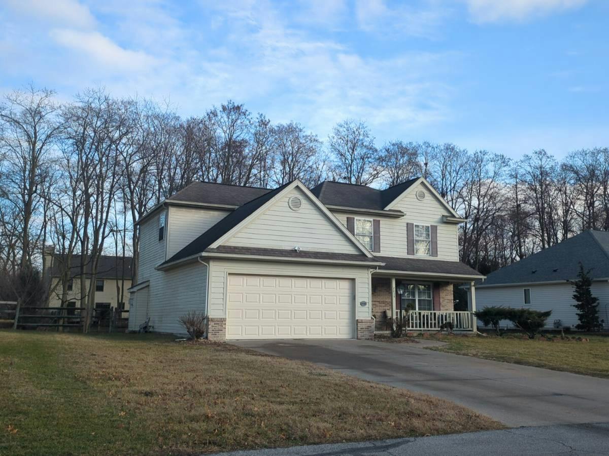 Austin Bluffs Ct, Toledo, OH 43615 #1