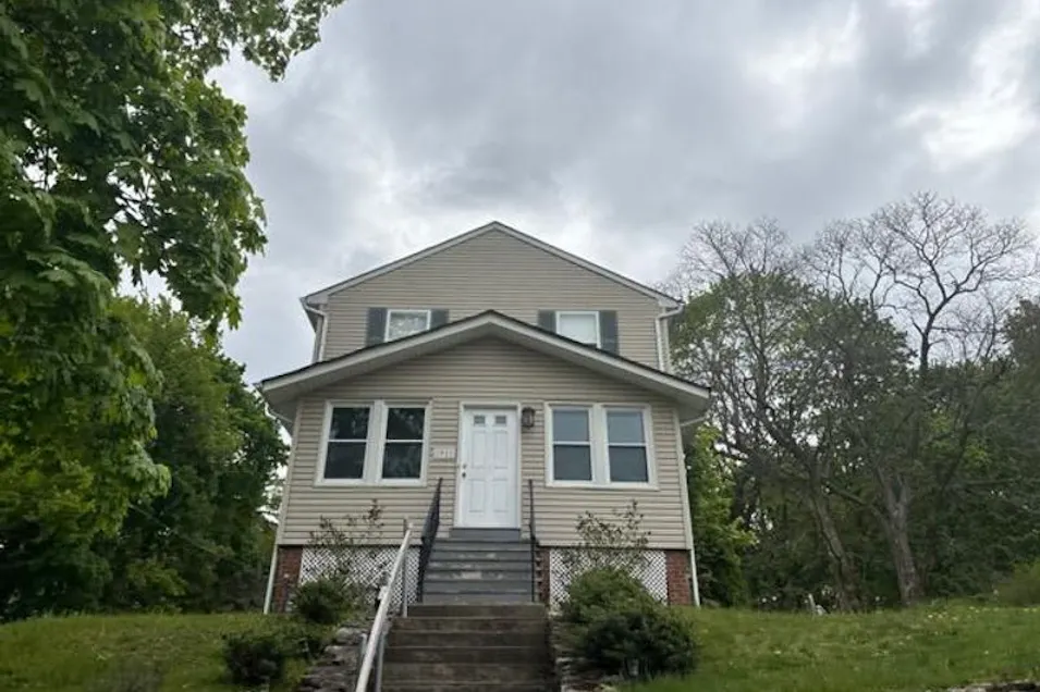 91 High St Ogdensburg, NJ 07439, Sussex County