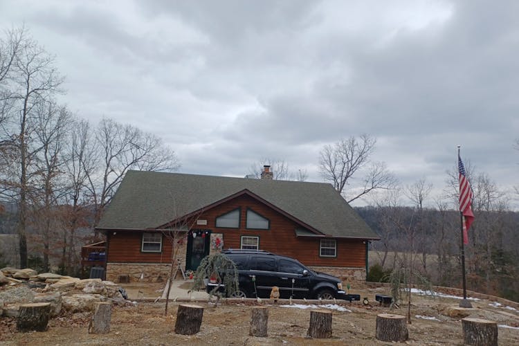 142 Marion County 7002, Flippin, AR, 72634, USA