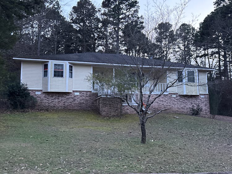 17 Live Oak Ln Russellville, AR 72802, Pope County