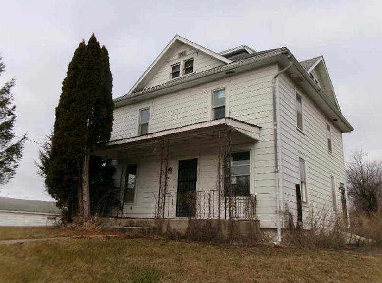 387 Cleveland St Parnell, IA 52325, Iowa County