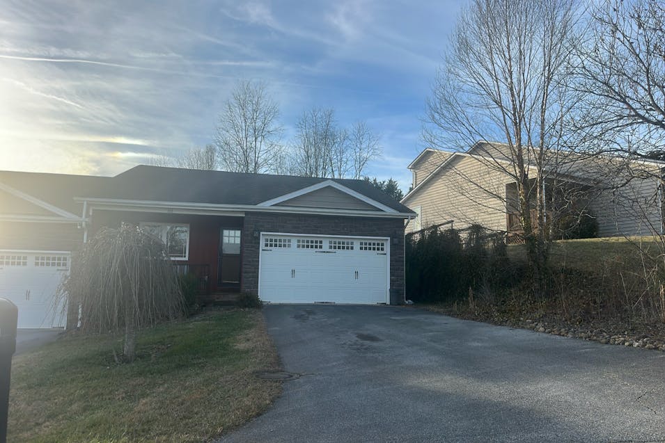 101 Weeping Willow Drive Abingdon, VA 24210, Washington County