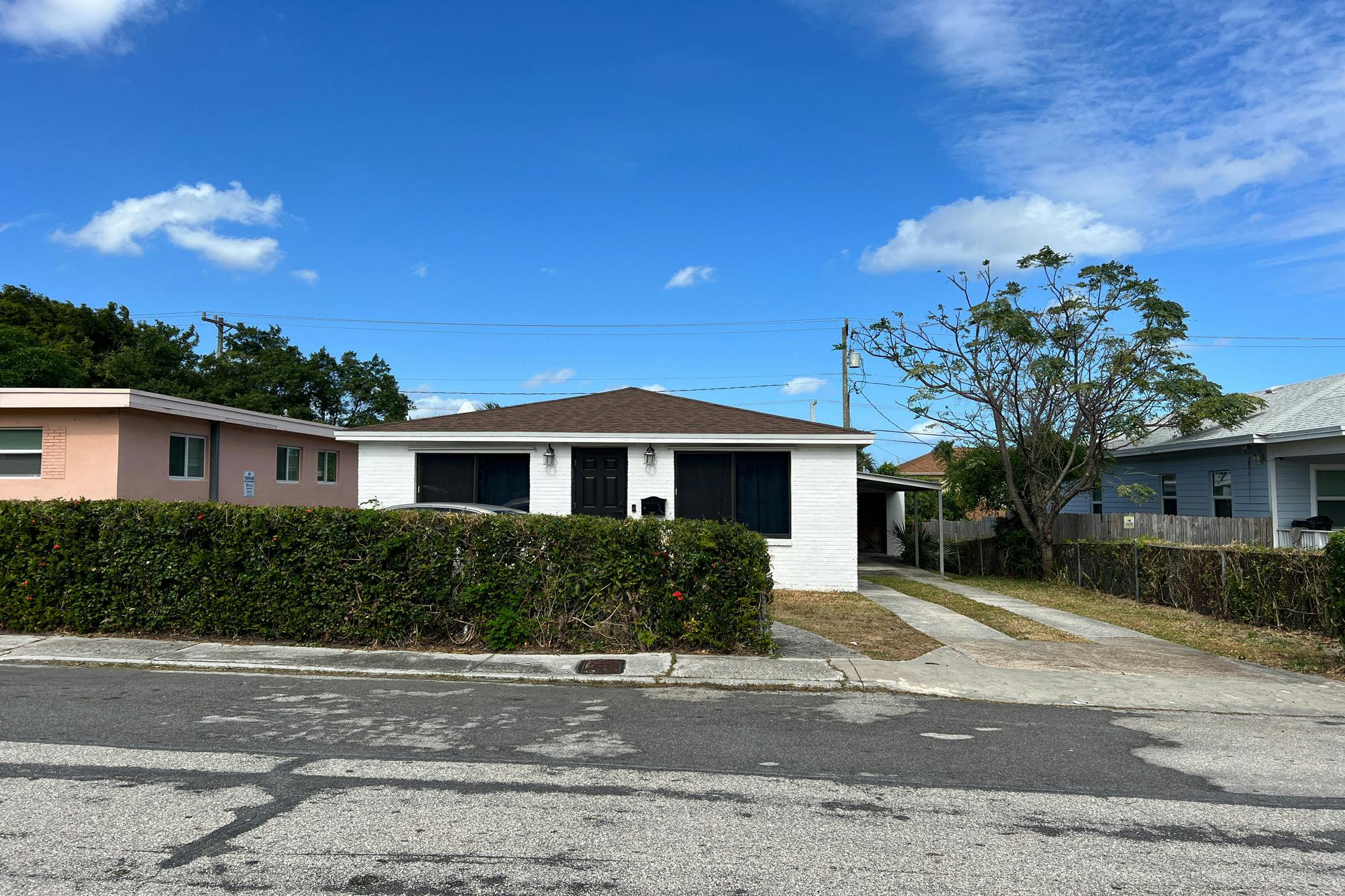 21st St, West Palm Beach, FL 33407
