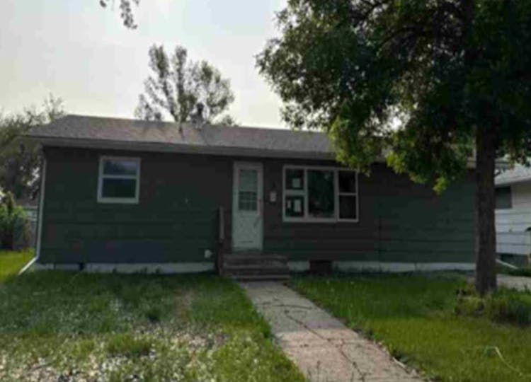 217 2nd St Glendive, MT 59330, Dawson County