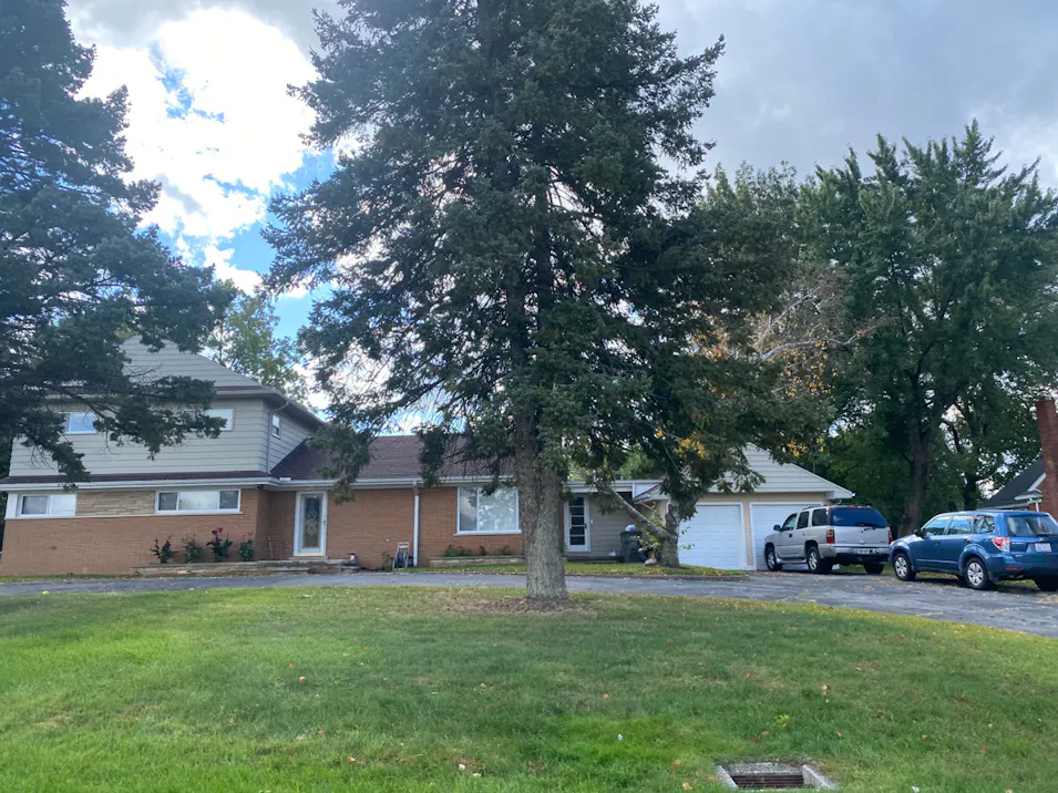 17592 S Nunneley Rd Clinton Township, MI 48035, Macomb County
