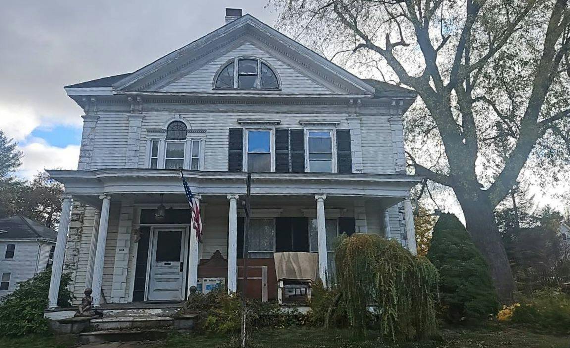 Brunswick Ave, Gardiner, ME 04345