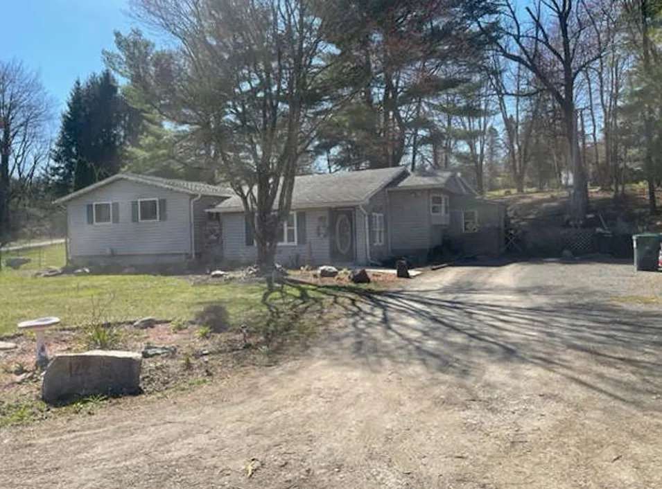 122 Horseshoe Ln Lehighton, PA 18235, Carbon County