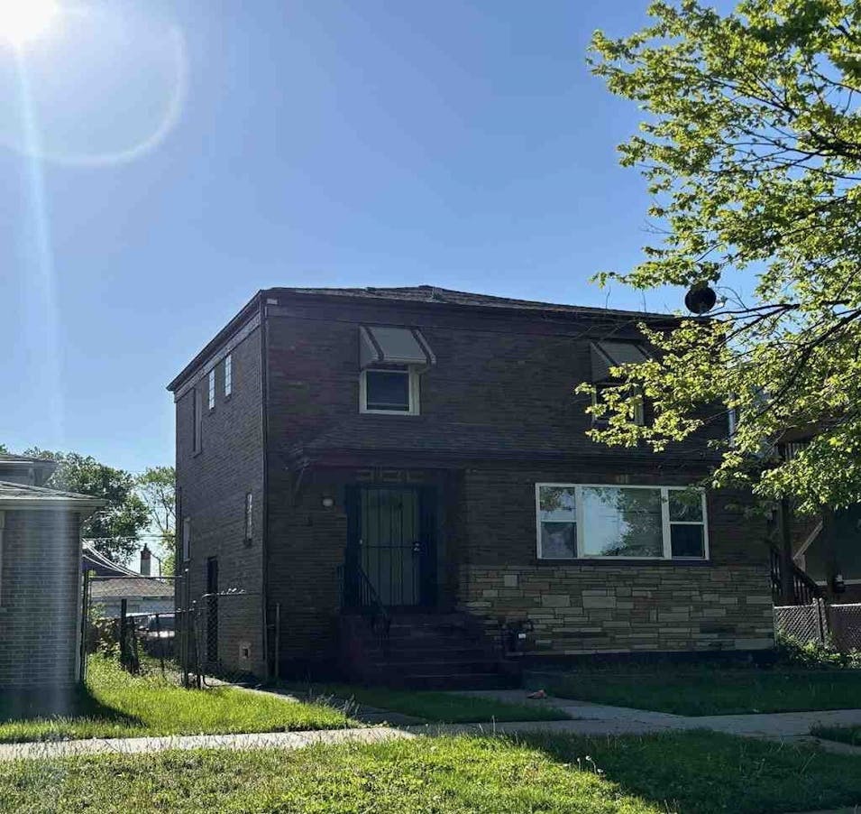 9351s La Salle St Chicago, IL 60620, Cook County