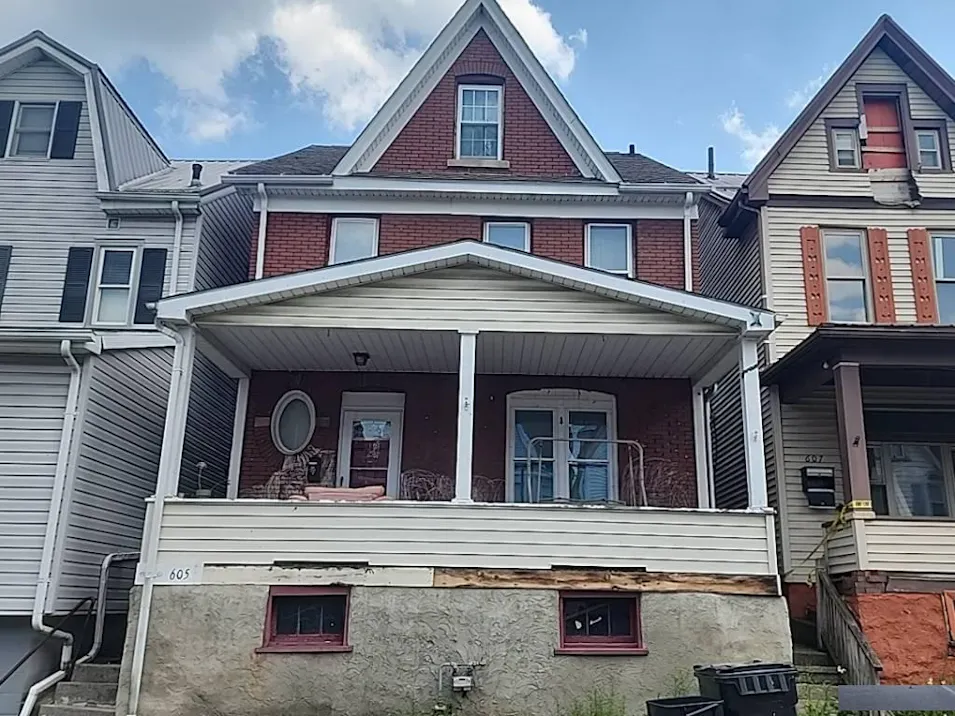 605 Bell Ave Altoona, PA 16602, Blair County