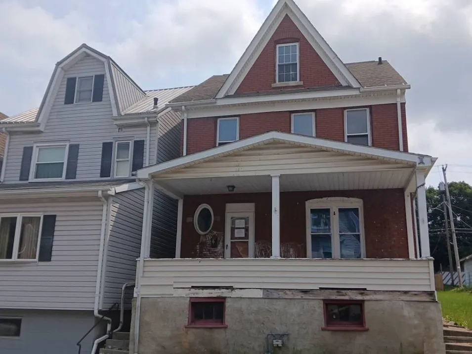 605 Bell Ave Altoona, PA 16602, Blair County