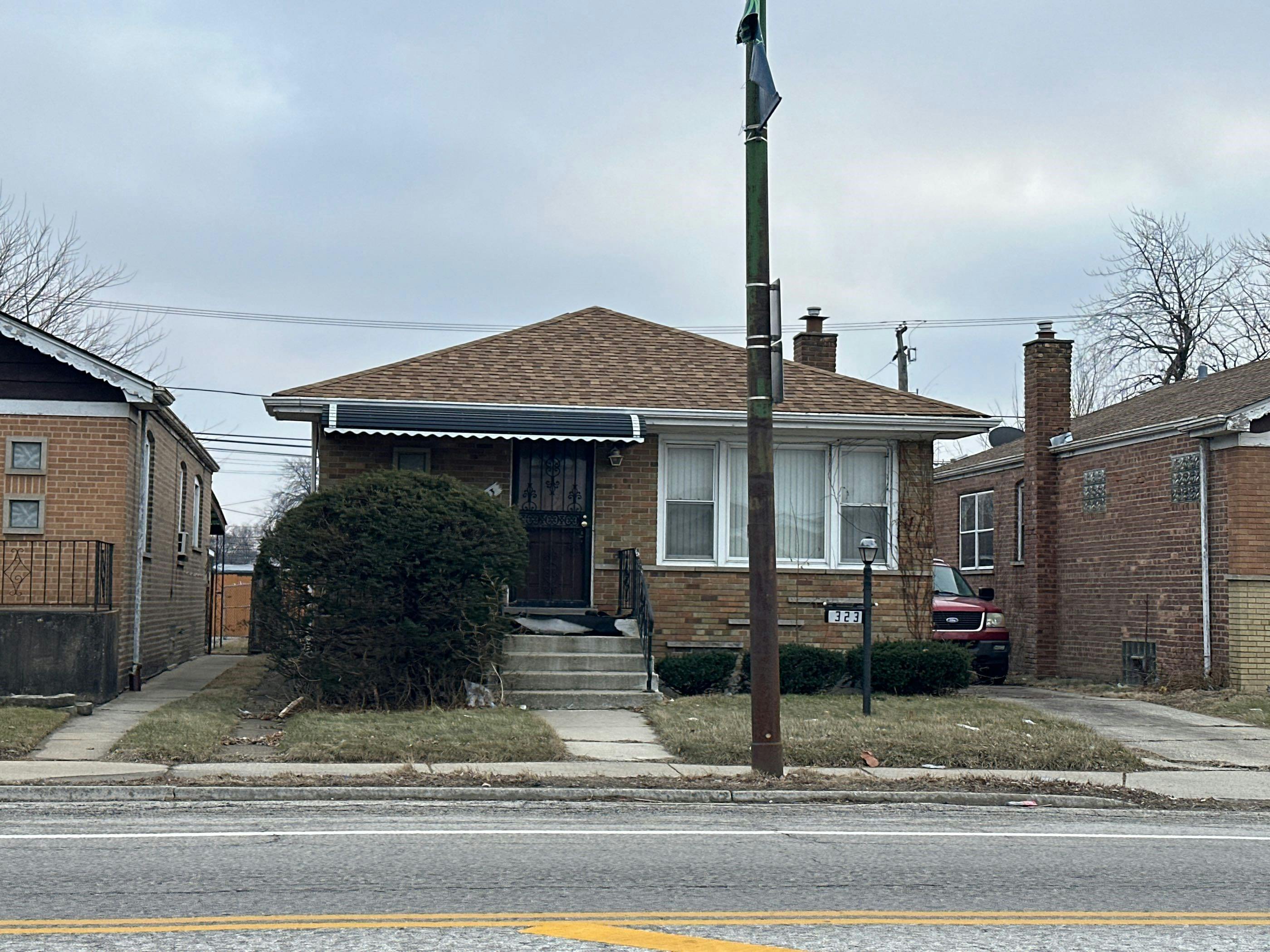 87th St, Chicago, IL 60619