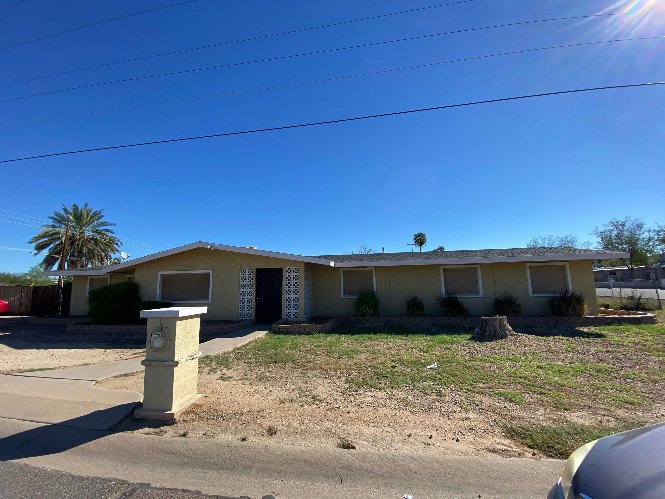 Montezuma St, Phoenix, AZ 85041