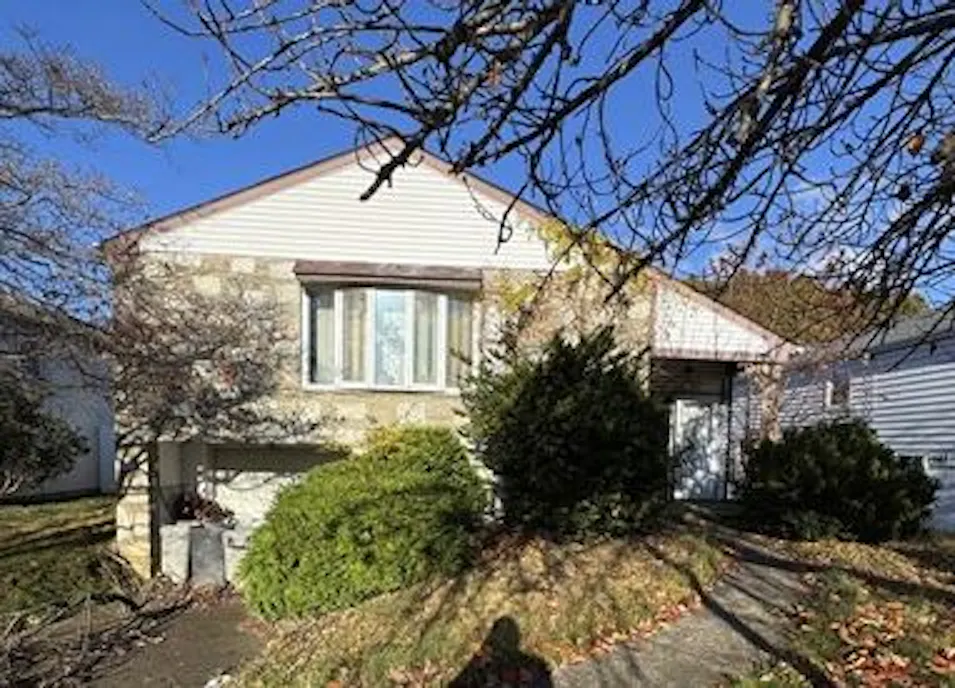 8870 Alton Street Philadelphia, PA 19115, Philadelphia County