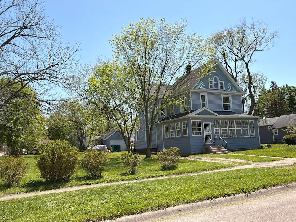 2803 Ezra Avenue Zion, IL 60099, Lake County
