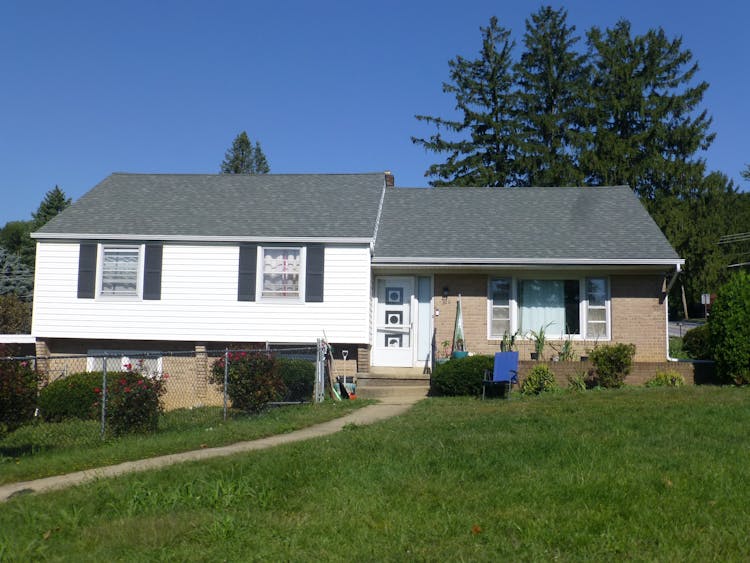 200 W 39th St Reading, PA 19606, Berks County