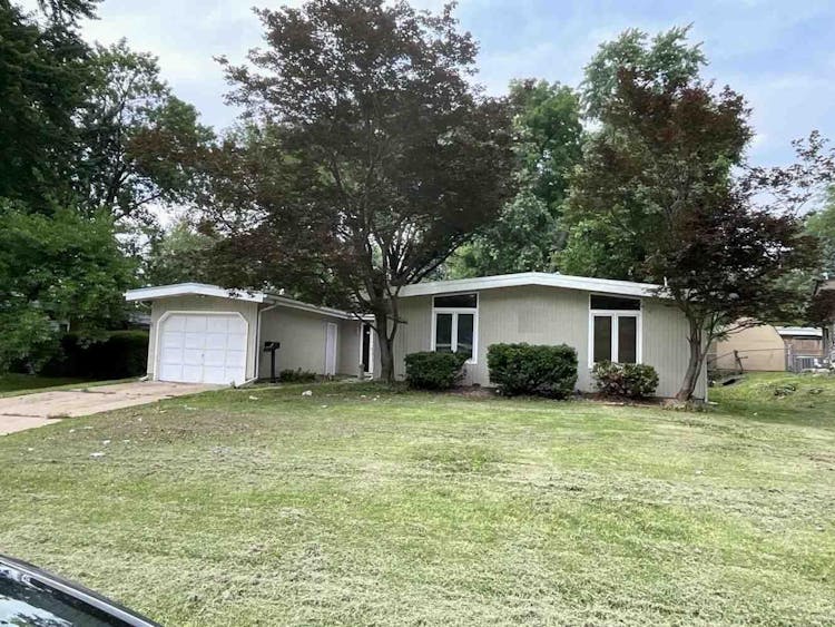 885 Pebble Lane Florissant, MO 63033, St. Louis County