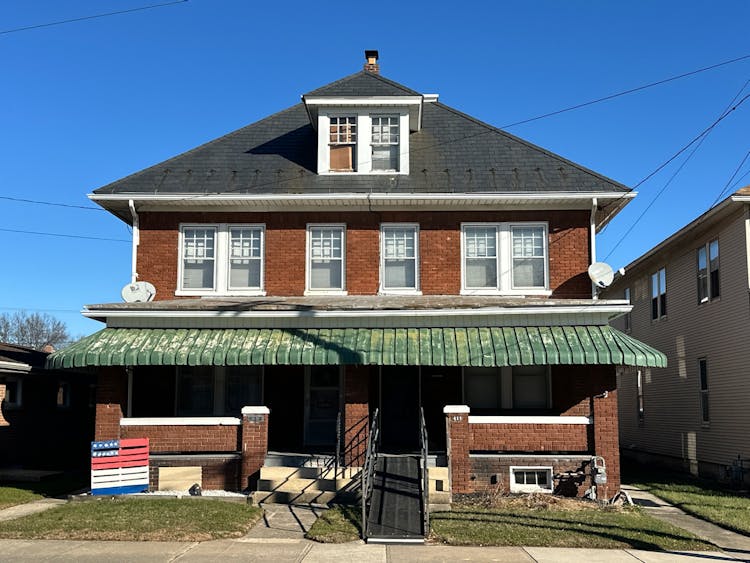 413 S Main St Red Lion, PA 17356, York County