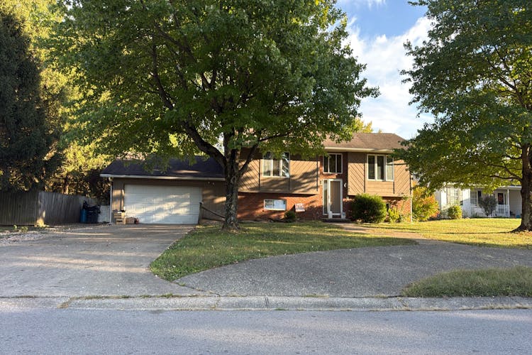 209 Glenwood Dr Vincennes, IN 47591, Knox County