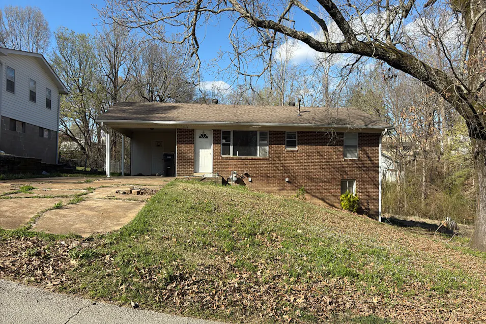 1614 Hospital Drive Pocahontas, AR 72455, Randolph County