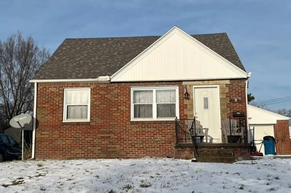 2409 Eastmoreland Dr. Oregon, OH 43616, Lucas County