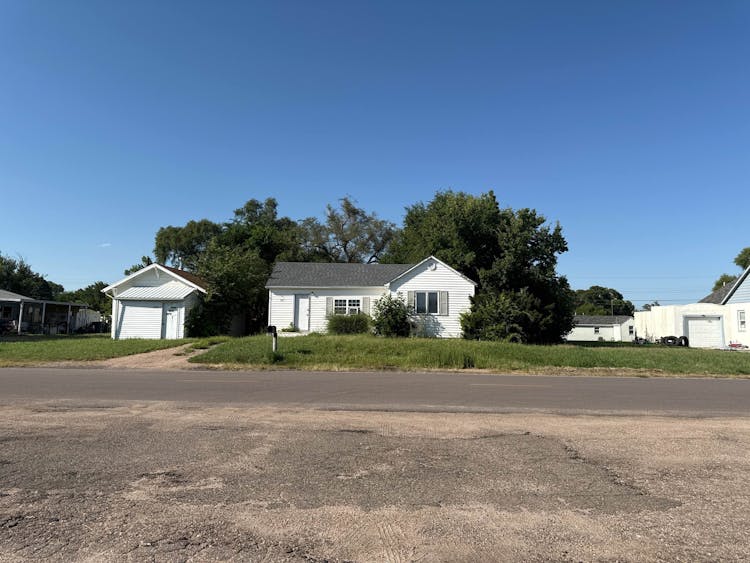 1013 E 8th St North Platte, NE 69101, Lincoln County