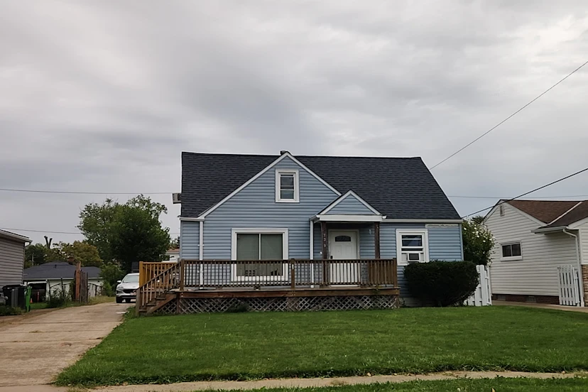 736 Shakespeare Dr