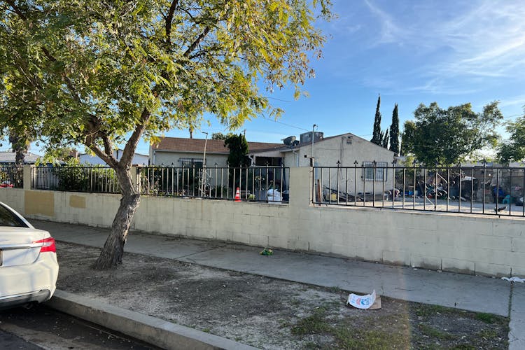 7965 De Garmo Ave Los Angeles, CA 91352, Los Angeles County