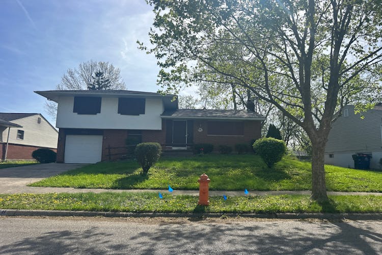 4818 Colonel Perry Dr Columbus, OH 43229, Franklin County