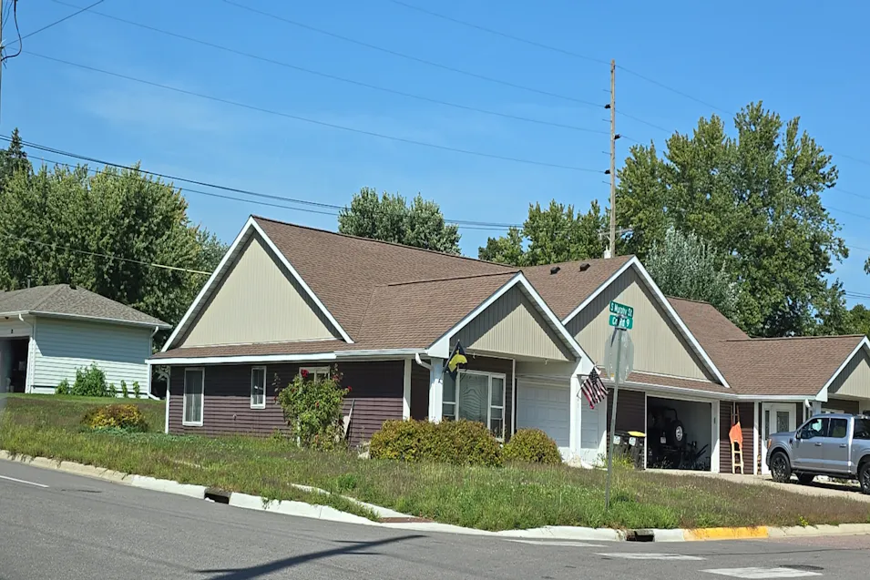 541 S Murphy St Lake Crystal, MN 56055, Blue Earth County