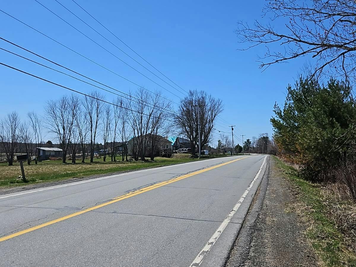Main St, Pittsfield, ME 04967