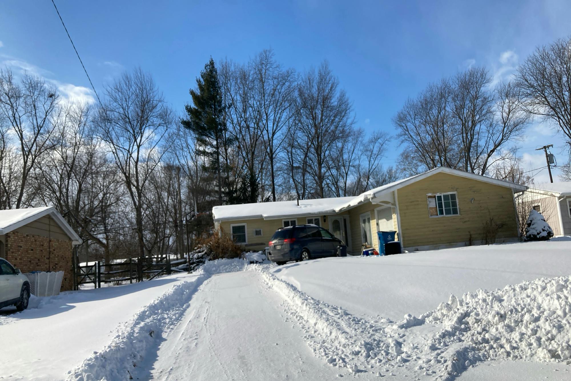 Graystone Dr, Sylvania, OH 43560