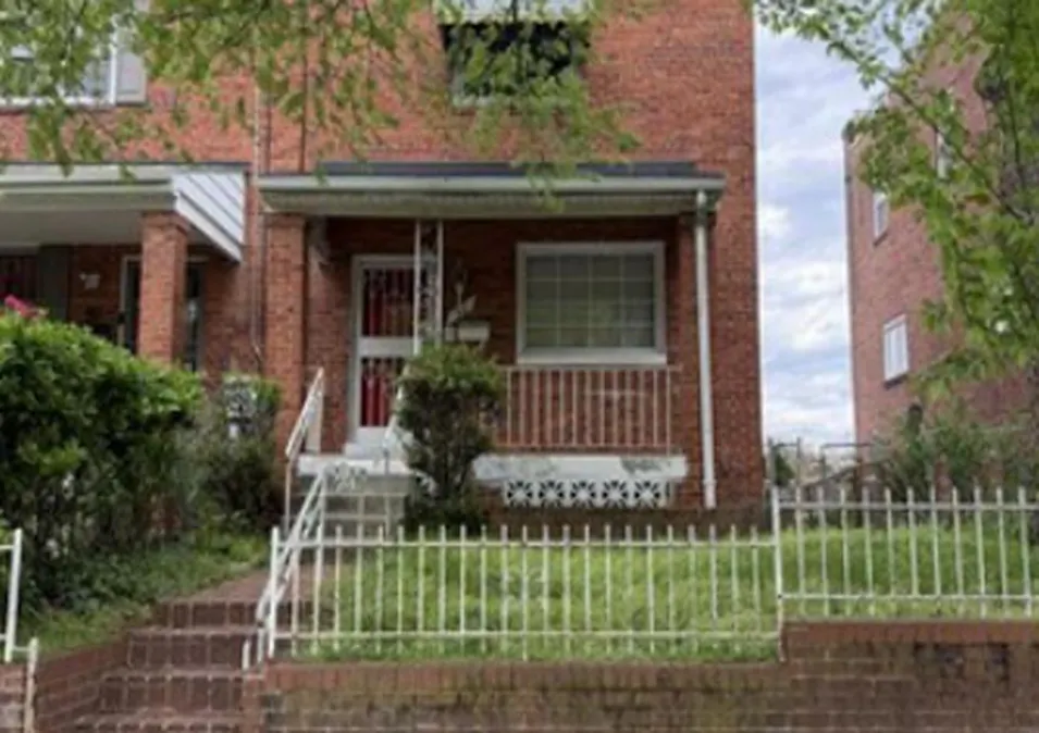 42 54th St SE Washington, DC 20019, District of Columbia County