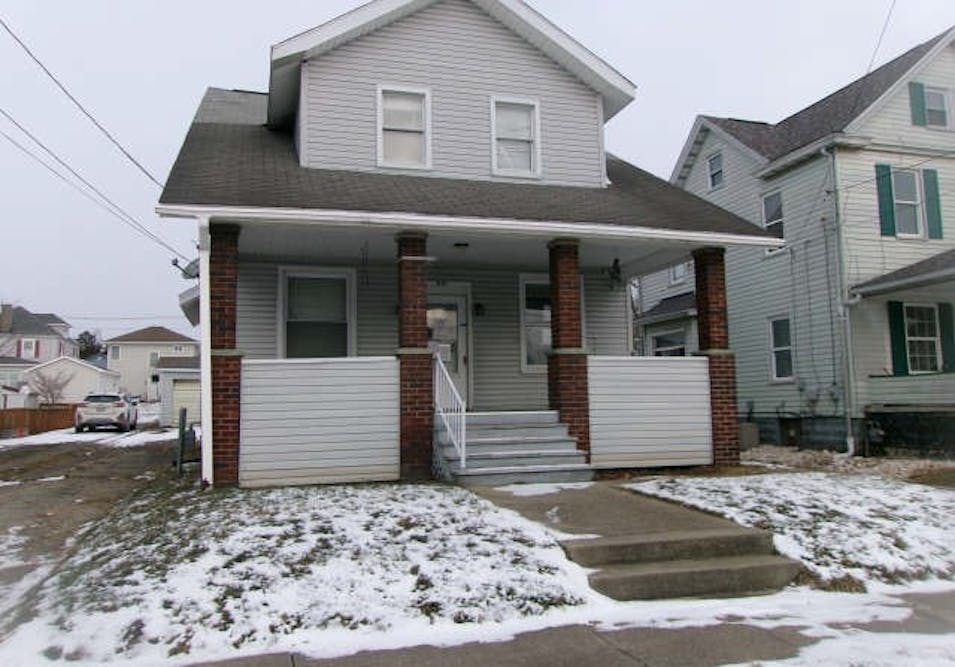 1015 Adams St New Castle, PA 16101, Lawrence County