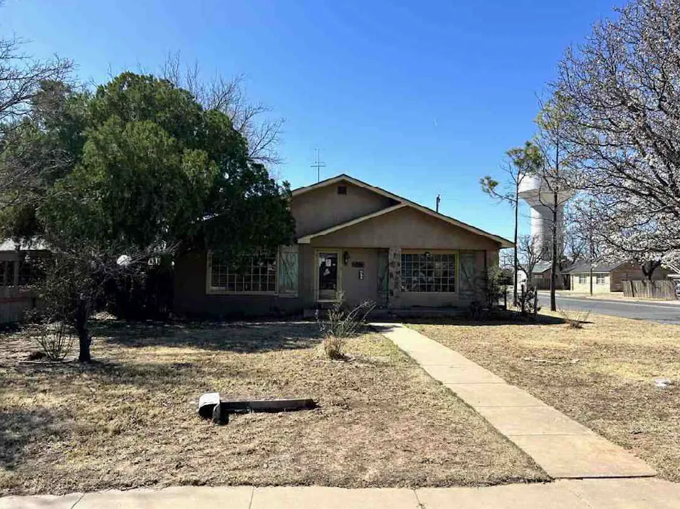 1015 Raleigh Street Plainview, TX 79072, Hale County
