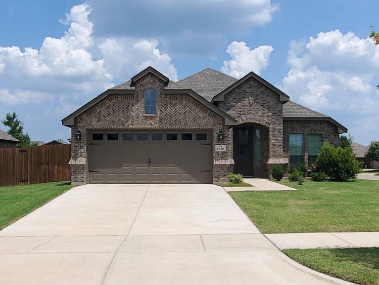 1730 Riviera Drive Waxahachie, TX 75165, Ellis County