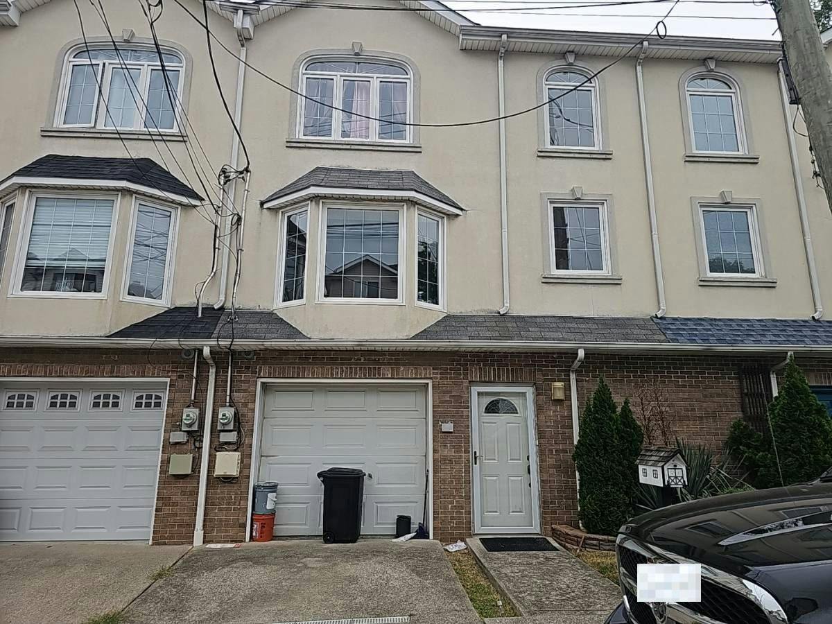 Beachview Ave, Staten Island, NY 10306