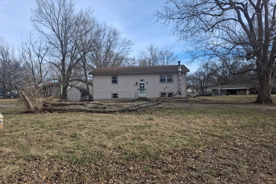 333 Osborn St Carbondale, KS 66414, Osage County