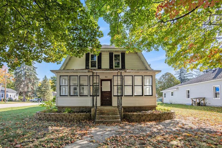 301 Crowley St Scottville, MI 49454, Mason County