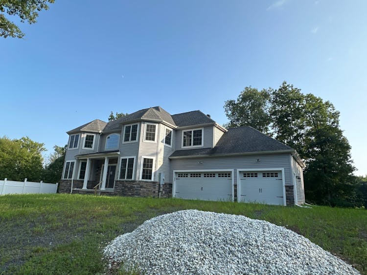 1074 Bear Swamp Rd, East Stroudsburg, PA, 18302, USA