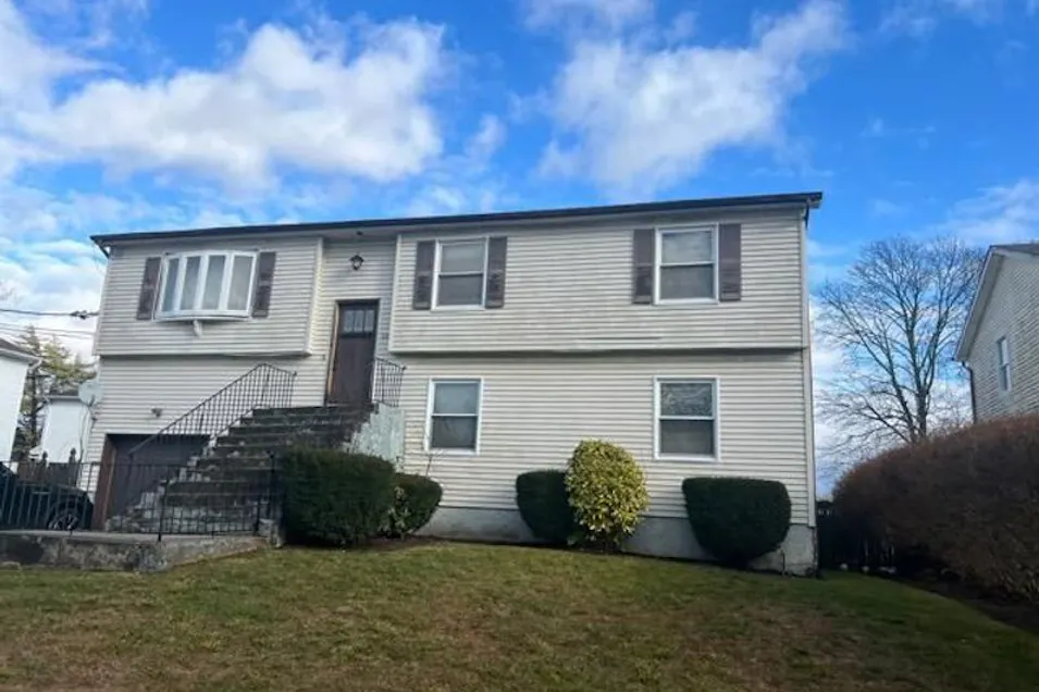 1091 Pinebrook Court West Hempstead, NY 11552, Nassau County