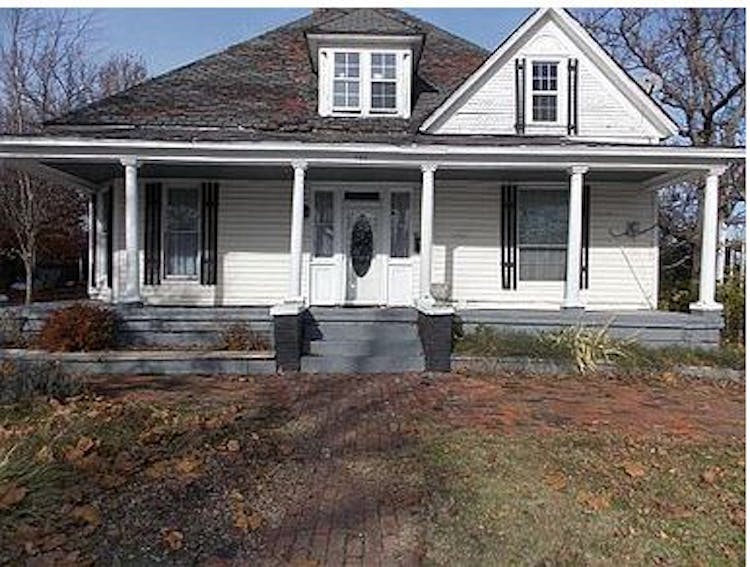 700 W 6th St Rector, AR, 72461, USA