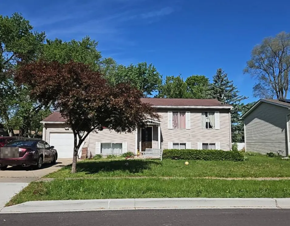 1917 Julie St Woodstock, IL 60098, McHenry County