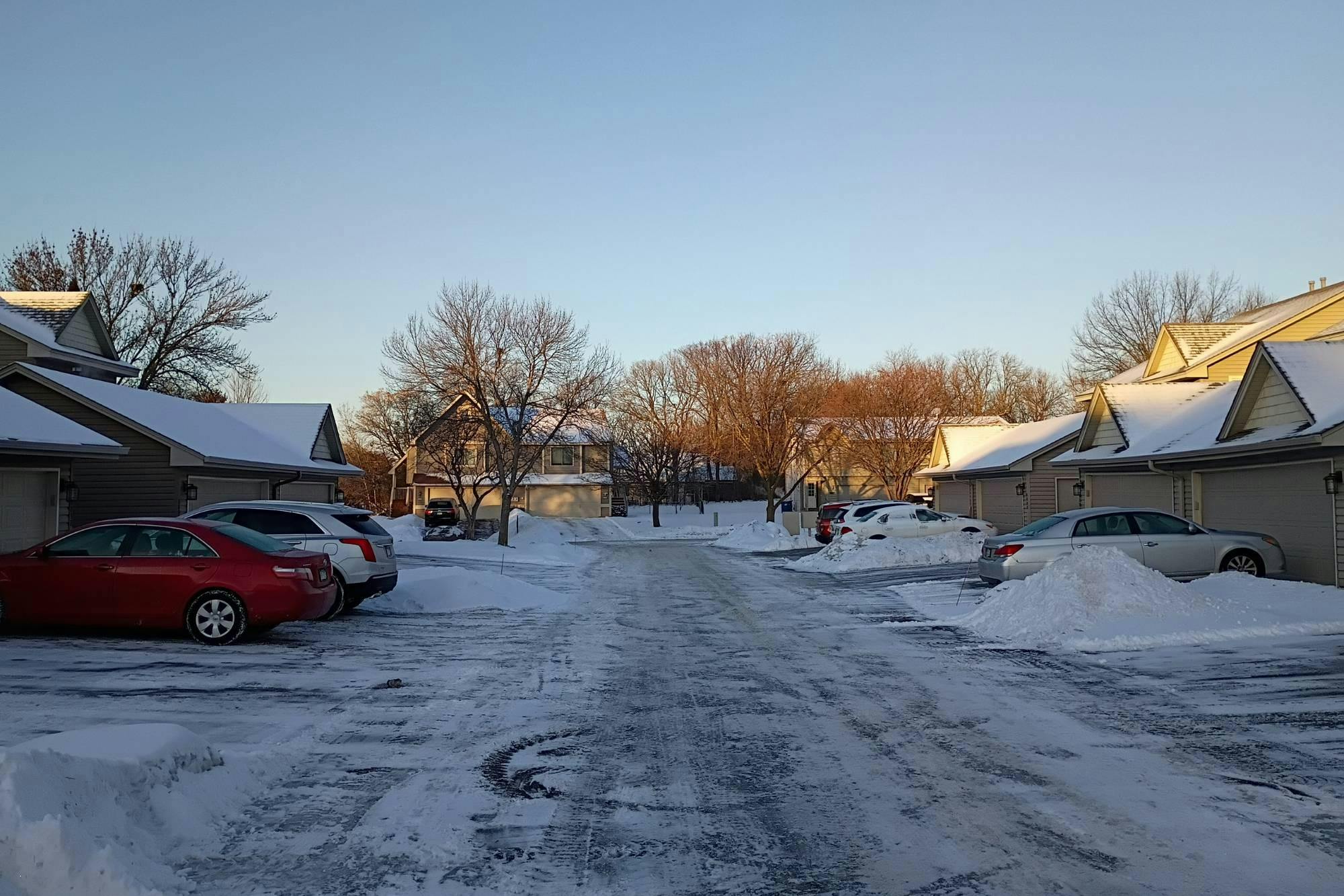 Cottonwood Ln, Maple Grove, MN 55369